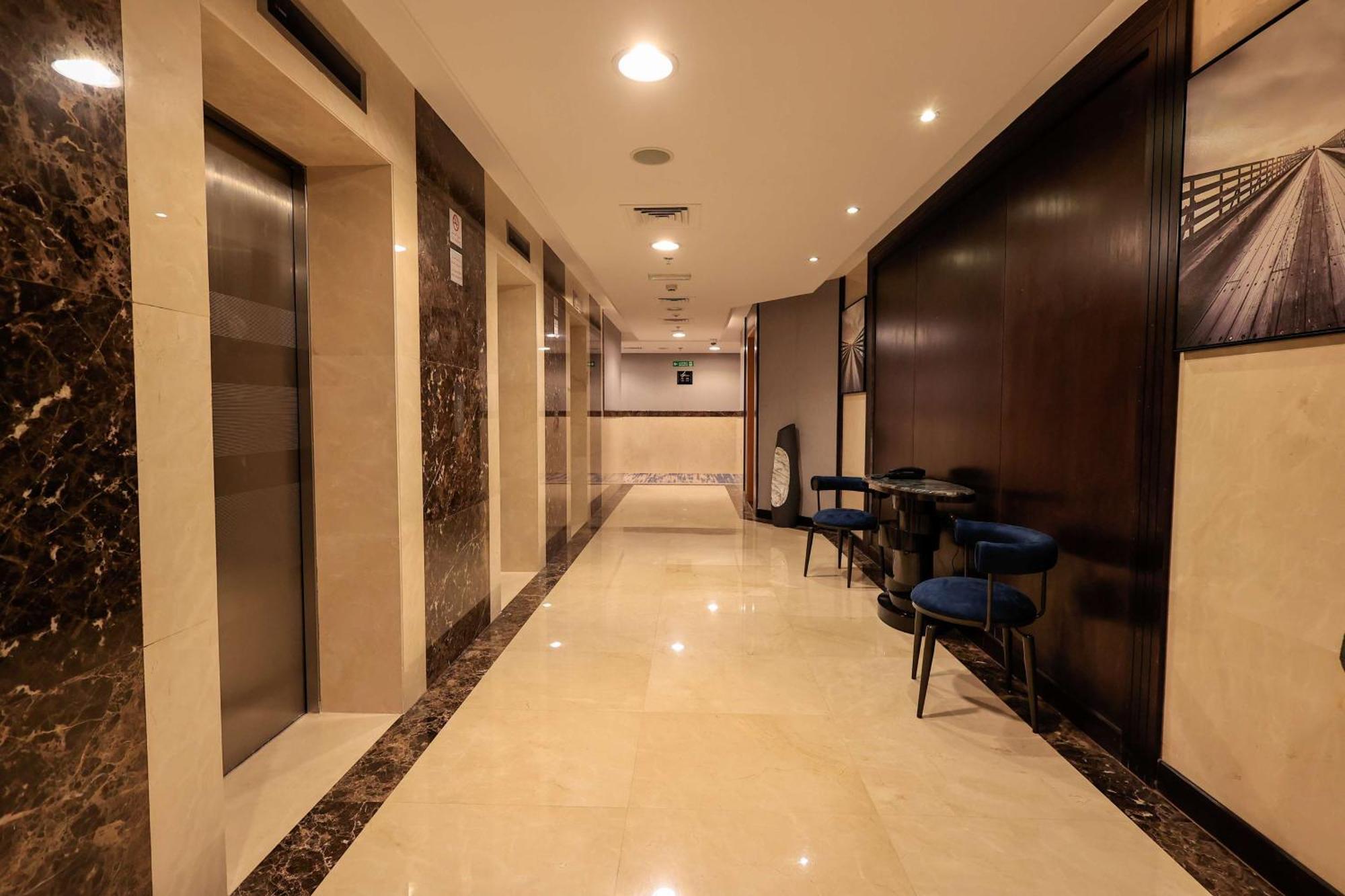 Best Western Premier M Four Hotel Dubai Exterior foto