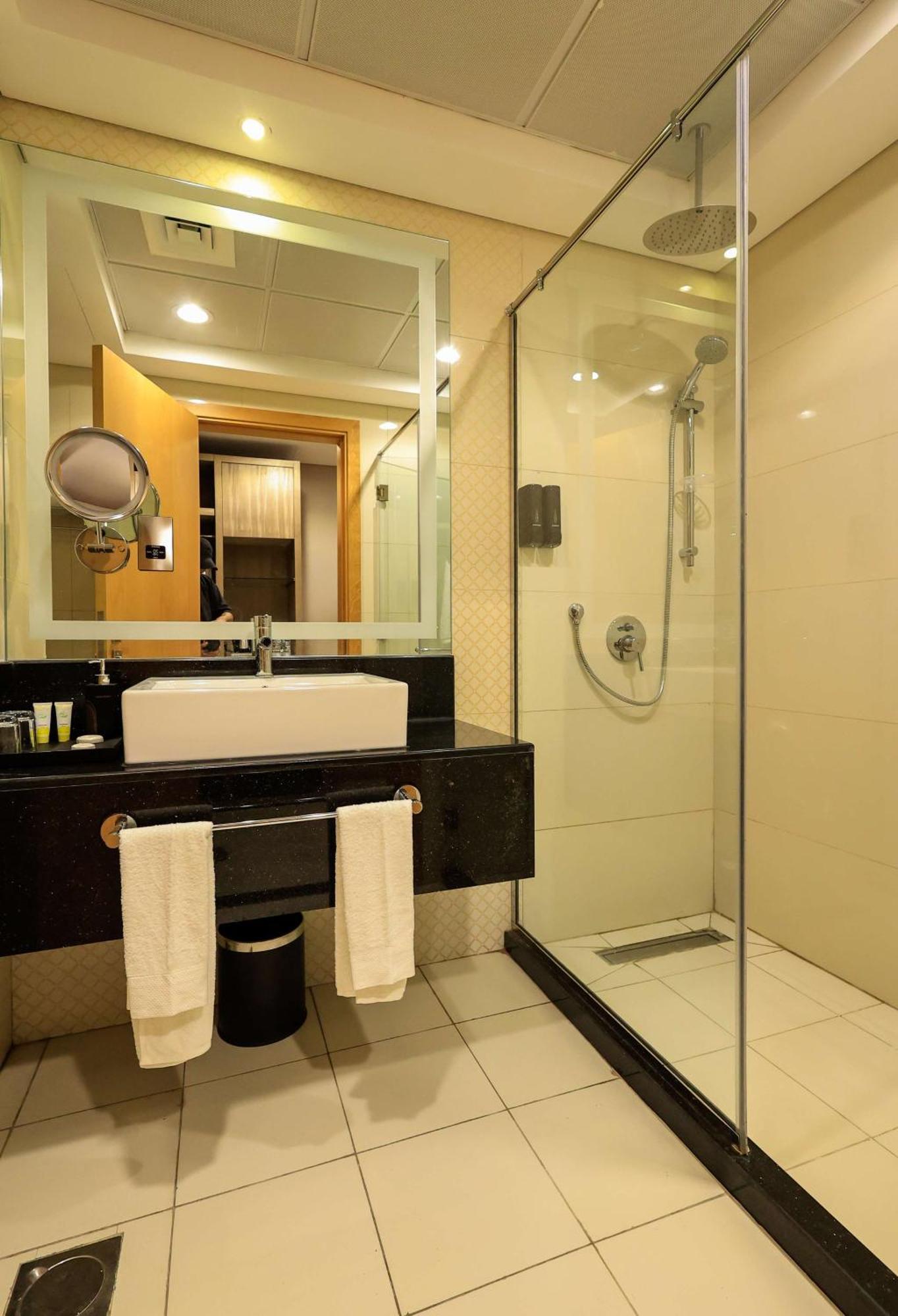 Best Western Premier M Four Hotel Dubai Exterior foto